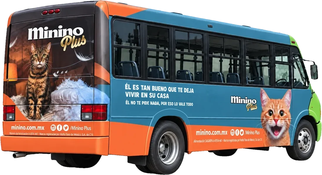 Campaña de Minino Plus sobre camión